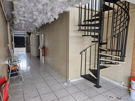 local commercial à vendre