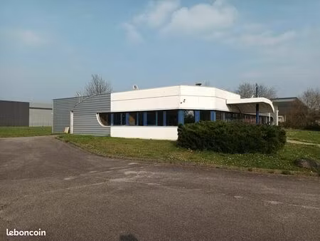 local d'activité 630 m²