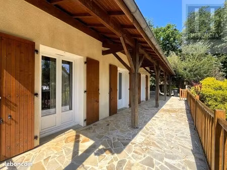 maison 7 pièces 172 m²