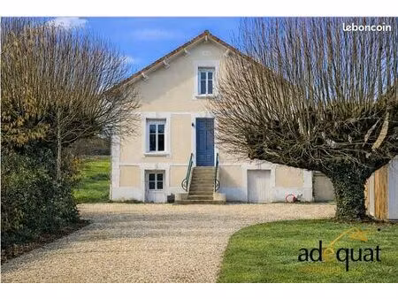 maison de caractère avec piscine et logement indépendant