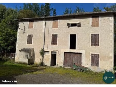 immeuble 4 pièces 400 m²