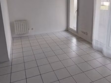 studio avec terrasse et parking privé