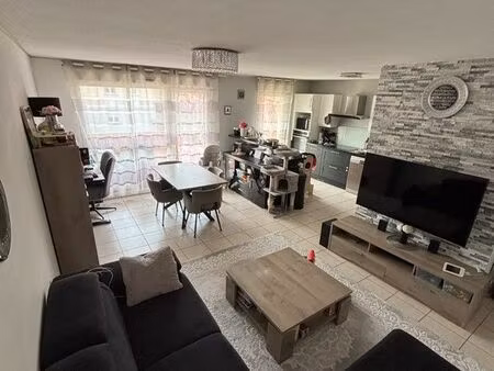 à louer – appartement 3 pièces de 69 m² avec balcon