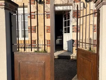 maison 2 pièces 65 m²