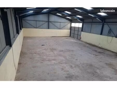 location hangar stockage