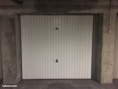 garage/box 15 m² orleans