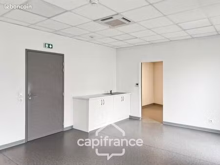 local d'activité 30 m²