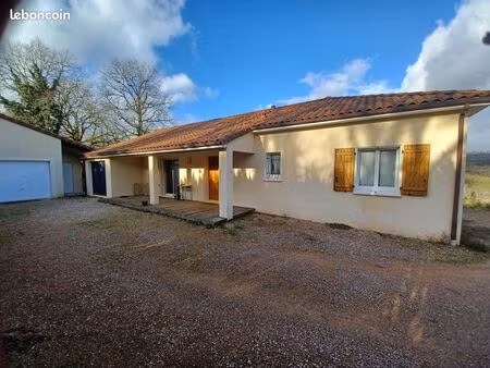 maison de plan pied à 10 minutes de figeac 4 pièces 3 chambres superbe vue