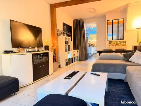 maison de ville 6 pièces 90 m²