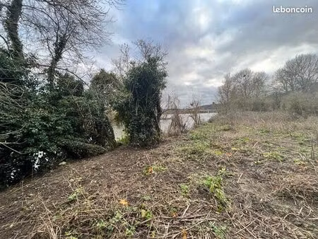 terrain de loisir sur une île