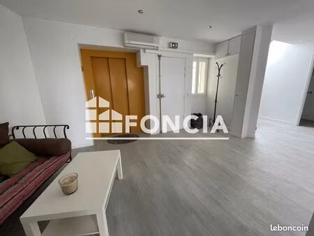 local commercial 65 m²