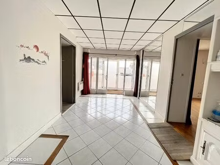 local commercial 74 m²