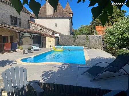 maison 4 pièces 150 m²
