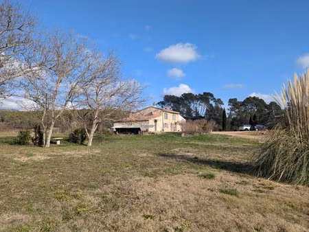 villecroze  maison 135 m²  garage sur terrain agricole de 8.310 m²