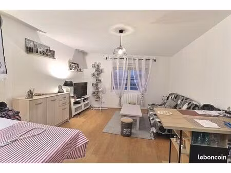 bernay à proximité de la gare