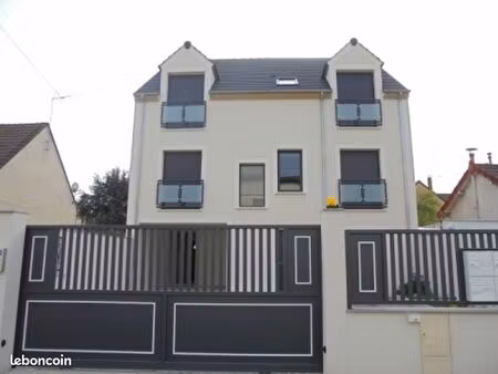 studio 1 pièce 24 m²