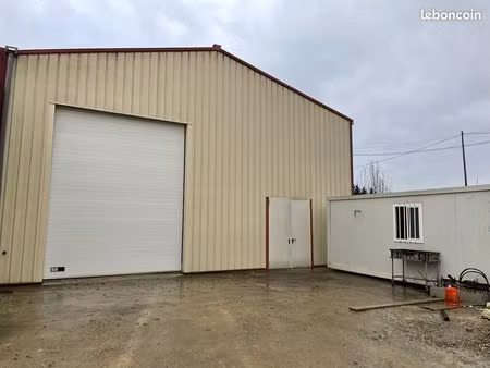 loue bat industriel 630 m²