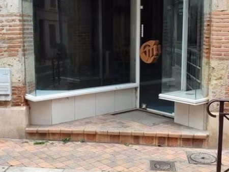 agen centre - local commercial de 83 m²