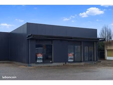 local commercial à louer