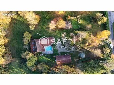 propriété 6 pièces 138 m²