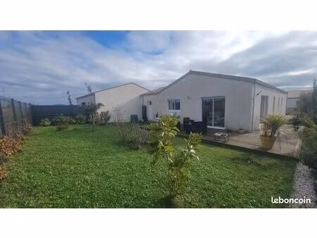 maison récente de plain pied 5 pièces - calme  lumineuse