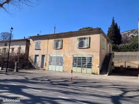 maison de village 5 pièces 306 m²