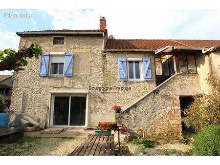 maison de village 5 pièces 82 m²
