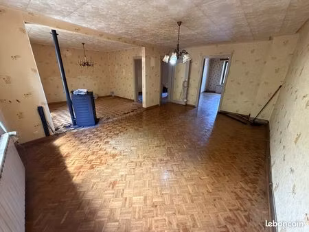 maison 6 pièces 158 m²