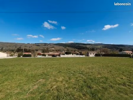 terrain 2 300 m² lacabarede