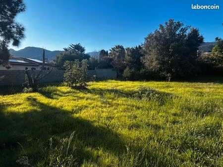 sorède  terrain à bâtir hors lotissement