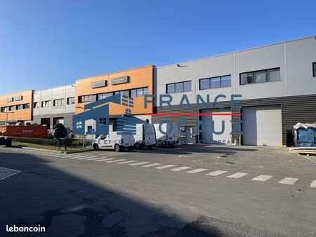 local bureaux 850 m²