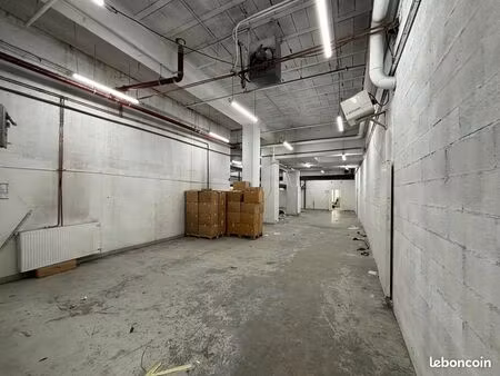 entrepôt 814 m² bagnolet