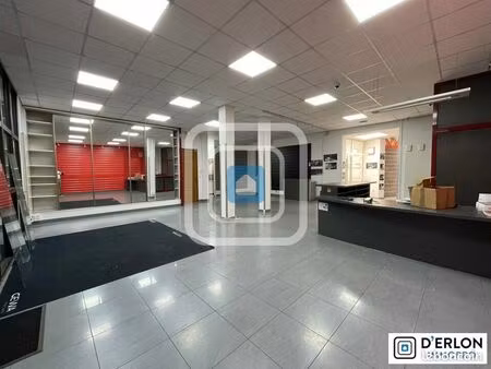 local commercial 638 m²