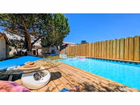 superbe maison de ville avec jardin & piscine en plein cœur de tonneins