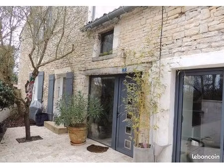 maison 8 pièces 145 m²