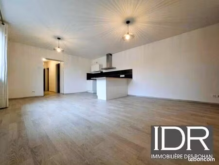 appartement 4 pièces 96 m²
