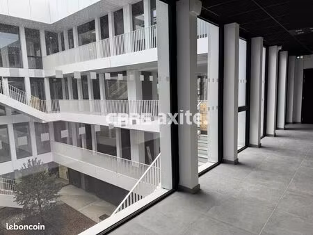 bureaux 180 m²
