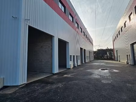 locaux activite 175m² tremblay / roissy en france