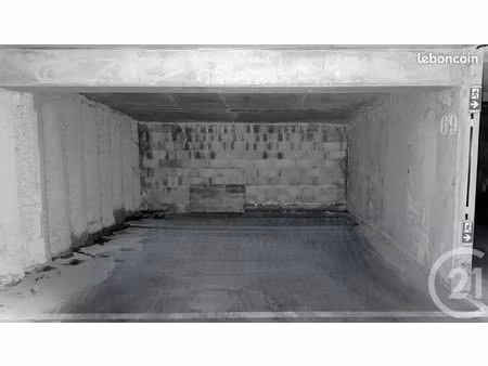 garage/box 20 m² carpentras