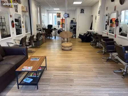 local commercial métro hoche