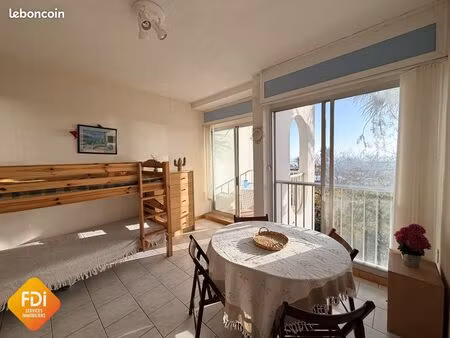 studio 1 pièce 25 m²