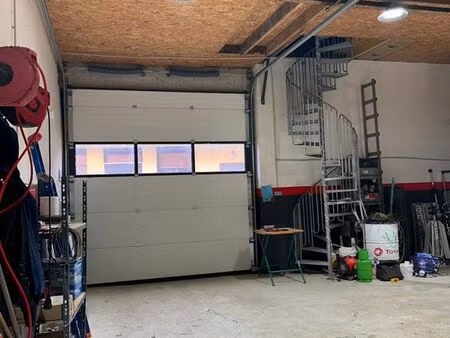 entrepôt 130m2 domessin