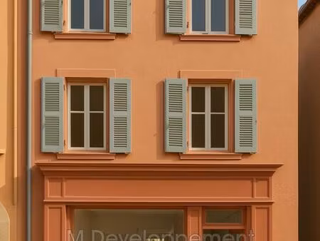 local commercial 38 m² saint-tropez