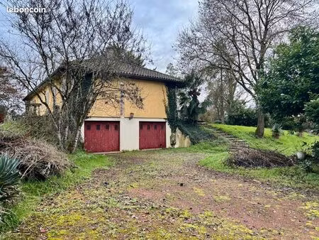 pavillon 7 pièces 136 m²