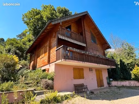 chalet 4 pièces 109 m²