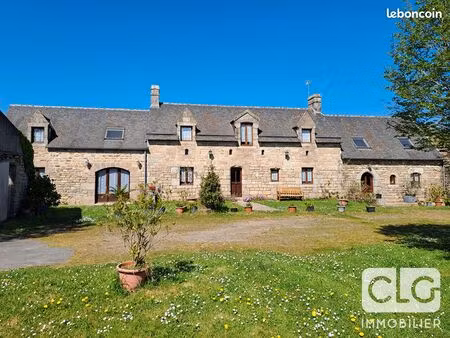 ferme 12 pièces 211 m²