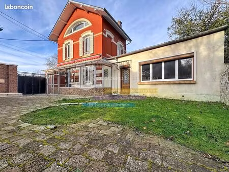 maison 6 pièces 111 m²