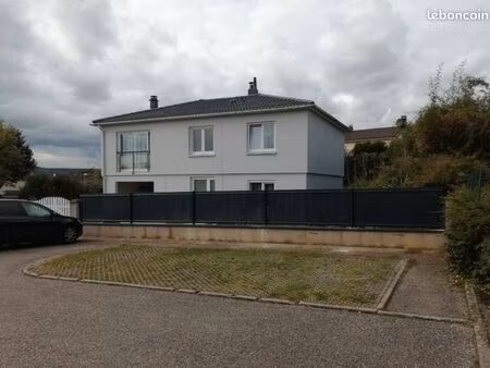 maison individuelle climatisé f5 secteur calme et recherché