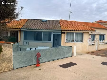 maison de pécheur avec terrasse - vue port valras - ruelle sainte-marie