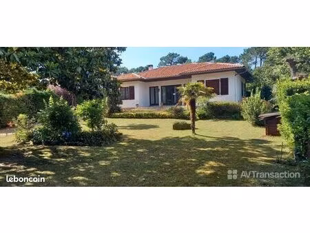 villa 5 pièces 112 m²